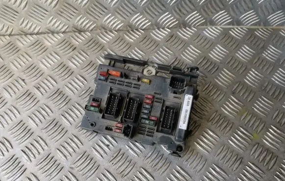 Peugeot 307 BSM Control unit 9650664180 BSMB2