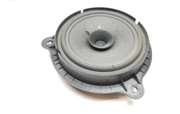 Nissan NV400 Front door speaker