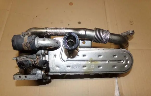 Skoda Octavia Mk1 (1U) EGR valve cooler 038131513AD
