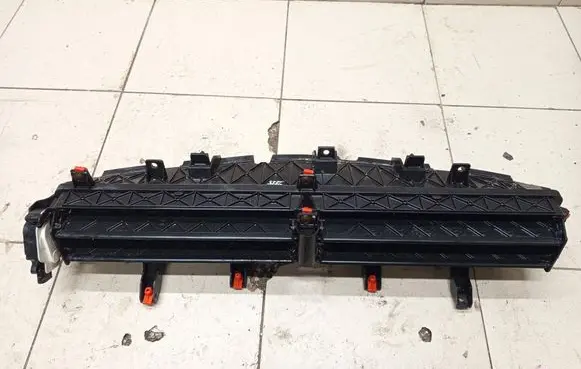 Opel Insignia A Top upper radiator support slam panel 23163383 342014206 6466R300