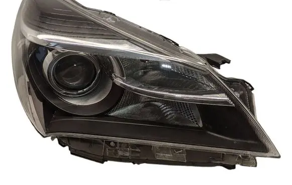 Toyota Yaris Headlight/headlamp 0D165