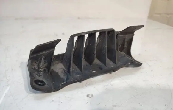 KIA Carens II Front bumper mounting bracket 865521D000