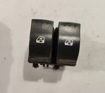 Renault Scenic II - Grand scenic II Electric window control switch 315050A