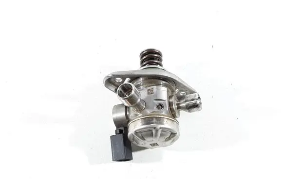Nissan Juke II F16 Fuel injection high pressure pump A2820700001 166303162R J232662