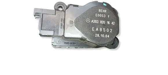 Mercedes-Benz CLK A209 C209 Air flap motor/actuator A2038201642