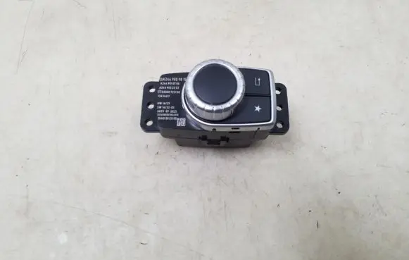 Mercedes-Benz A W176 Multifunctional control switch/knob A2469009815