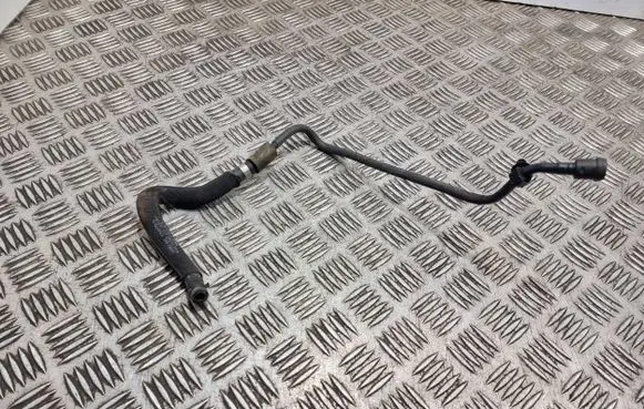 Audi A4 S4 B8 8K Breather/breather pipe/hose 04l129979a