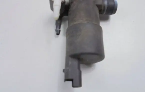 Renault Espace III Windscreen/windshield washer pump 8200194414