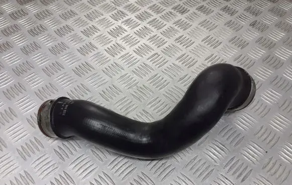 Mercedes-Benz C W203 Intercooler hose/pipe A2035280582