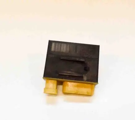 Glow plug pre-heat relay