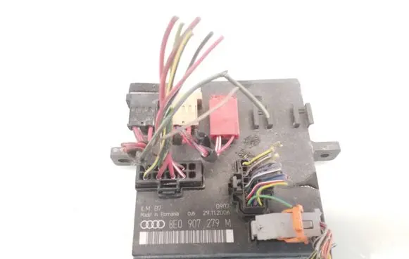 Audi A4 S4 B6 8E 8H Comfort/convenience module 8E0907279M