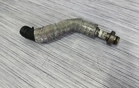 Mini One - Cooper R57 Coolant pipe/hose 7583838 8617069 7534455