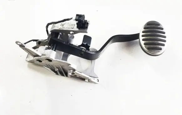 Mini Cooper Countryman R60 Brake pedal 67871110 6770614 11080420614H