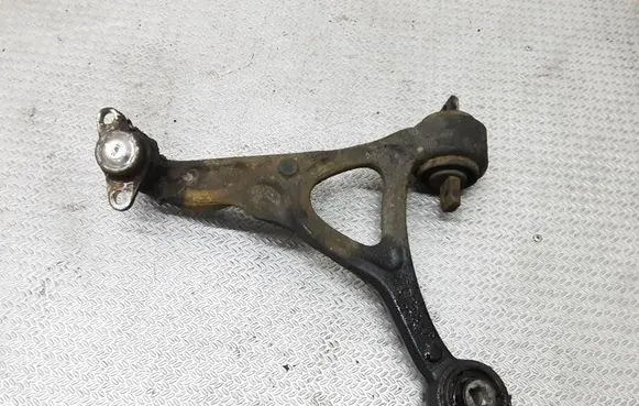 Volvo XC90 Front lower control arm/wishbone