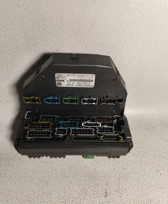 Mercedes-Benz E W212 Fuse module A2129004911