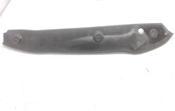 Mercedes-Benz ML W164 Front arch trim A1668890125 WPT50900 18567321