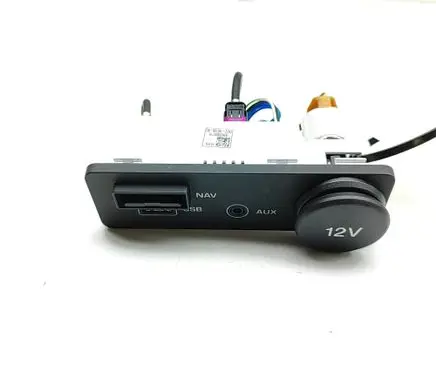 Jaguar XE AUX in-socket connector FK7219C166BD FK7210E898AC