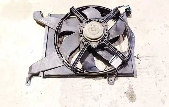 Mitsubishi Space Star Radiator cooling fan shroud 824.0276
