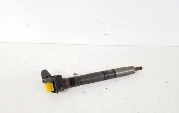Fuel injector