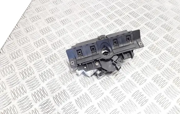 Audi A6 S6 C5 4B Tailgate/trunk/boot exterior handle 8D9827565H 4B0827565H