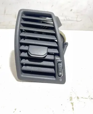 Volvo XC90 Dashboard side air vent grill/cover trim 3409398