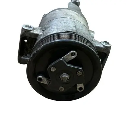 Skoda Fabia Mk2 (5J) Air conditioning (A/C) compressor (pump) 5Q0820803D 01141482