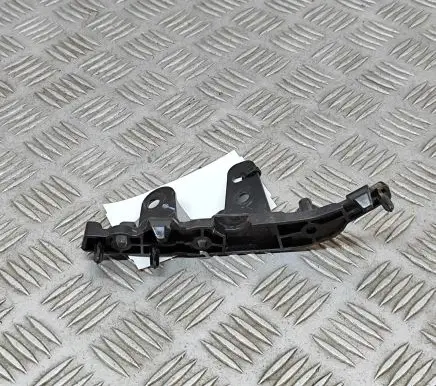 BMW X7 G07 Front bumper mounting bracket 9881247