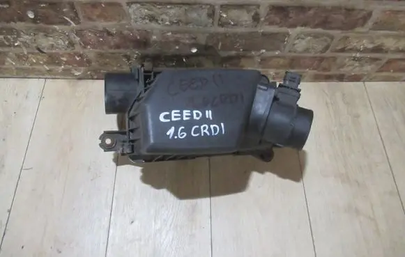 KIA Ceed Air filter box cover 
