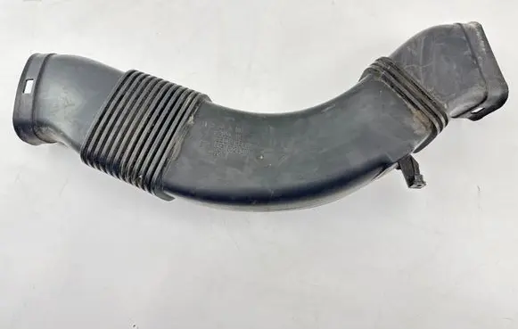 BMW 5 F10 F11 Air intake duct part 19385510