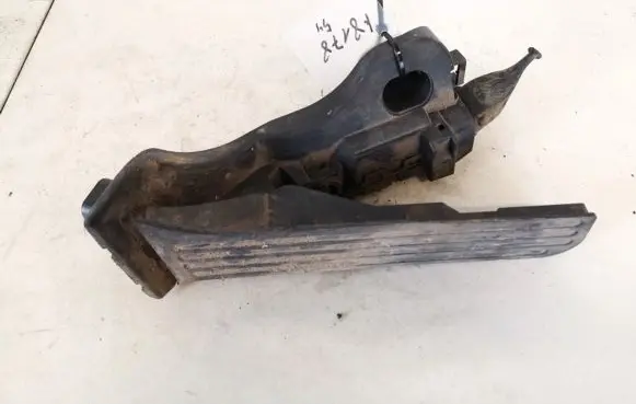 Skoda Octavia Mk2 (1Z) Accelerator throttle pedal 1k1721503p