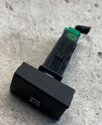 Hyundai Santa Fe Air conditioning (A/C) switch 202002962
