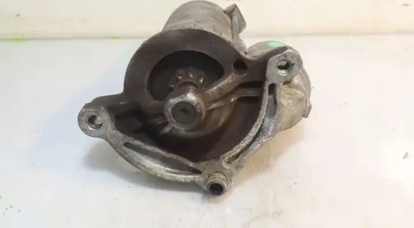 Peugeot 206 Starter motor D6G3