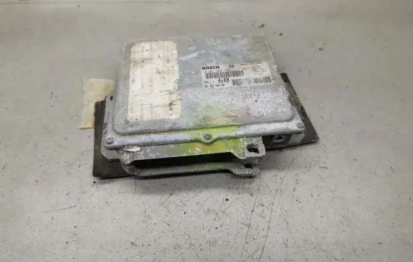 Peugeot 406 Engine control unit/module 0261203795 9616546480