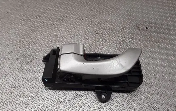 Hyundai Sonata Front door interior handle
