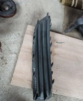 Opel Insignia A Front bumper lower grill 13238329
