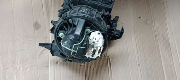 BMW X3 F25 Interior heater climate box assembly housing t1013821m