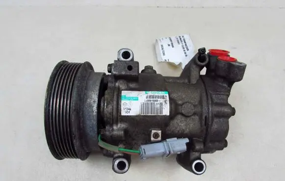 Renault Clio III Air conditioning (A/C) compressor (pump) 8200819568 21945