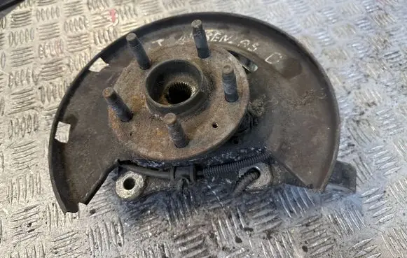 Opel Astra J Front wheel hub