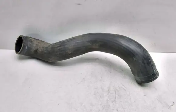 Volvo V70 Intercooler hose/pipe 30645937