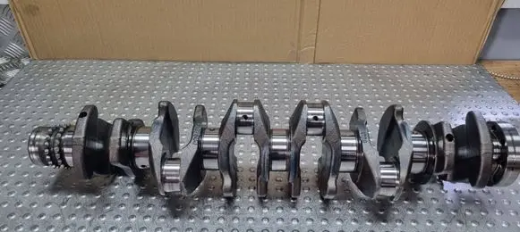 BMW X3 E83 Crankshaft 7792608
