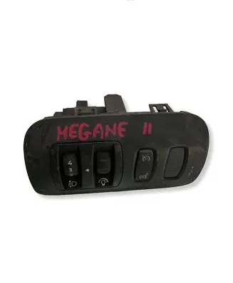 Renault Megane II Headlight level height control switch 8200176081