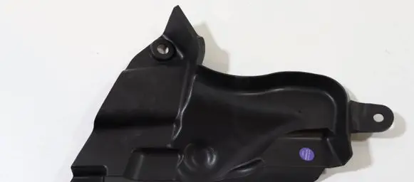 Tesla Model 3 Engine bonnet/hood lock trim molding 1081694-00-A 108169400A 1081694