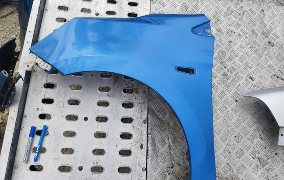 Mitsubishi Space Star Fender T69