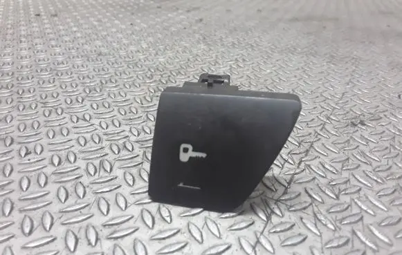 Peugeot 307 Central locking switch button 