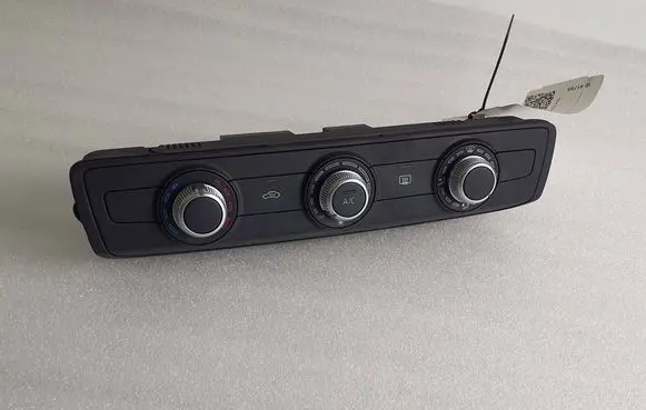 Audi Q2 - Climate control unit 83A820047D