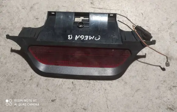 Opel Omega B2 Third/center stoplight 90457849
