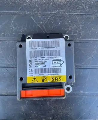 Peugeot 1007 Airbag control unit/module 9656700980