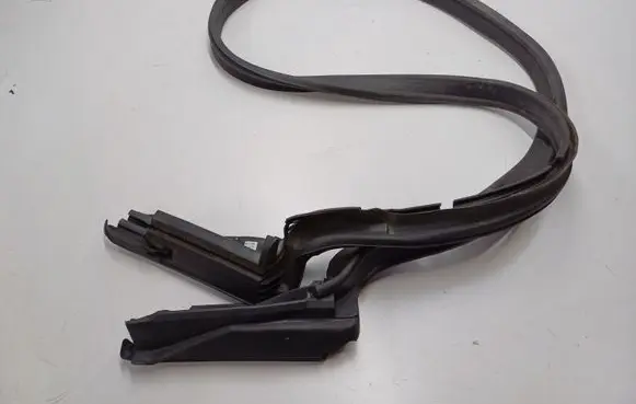 Mercedes-Benz E W238 Trunk rubber seal (body) A2387503600