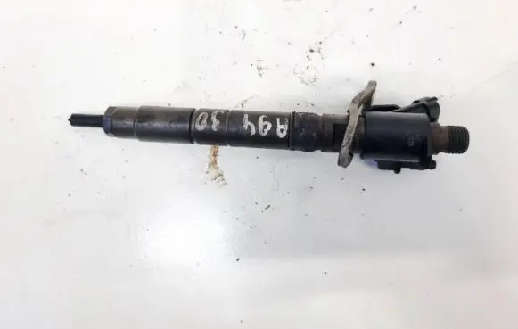 Volvo XC70 Fuel injector 31272767 0445116036
