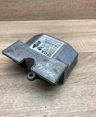Opel Zafira B Airbag control unit/module 13246046 327963935